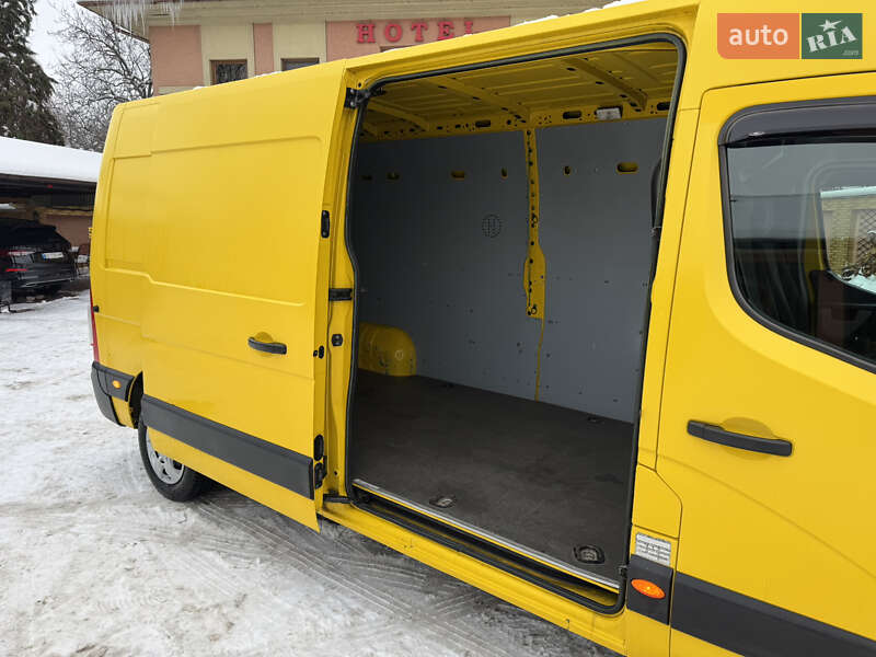 Грузовой фургон Renault Master 2018 в Мукачево