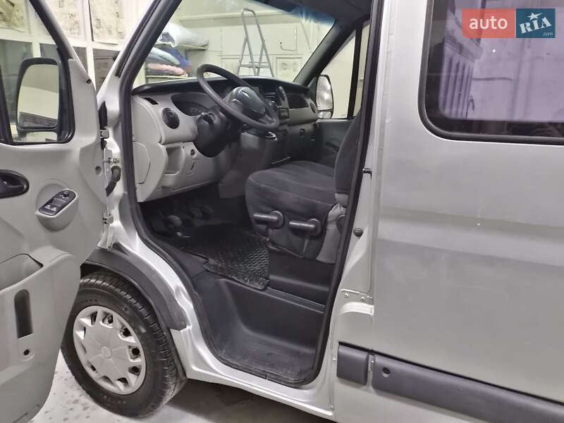 Минивэн Renault Master 2005 в Чернигове