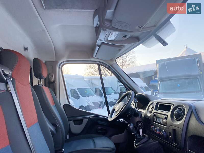 Грузовой фургон Renault Master 2018 в Хусте