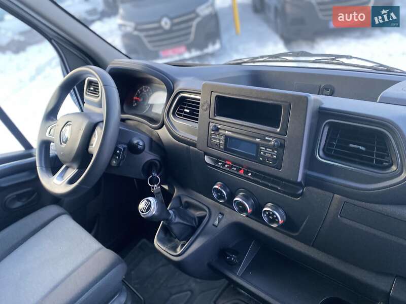 Грузовой фургон Renault Master 2021 в Хусте
