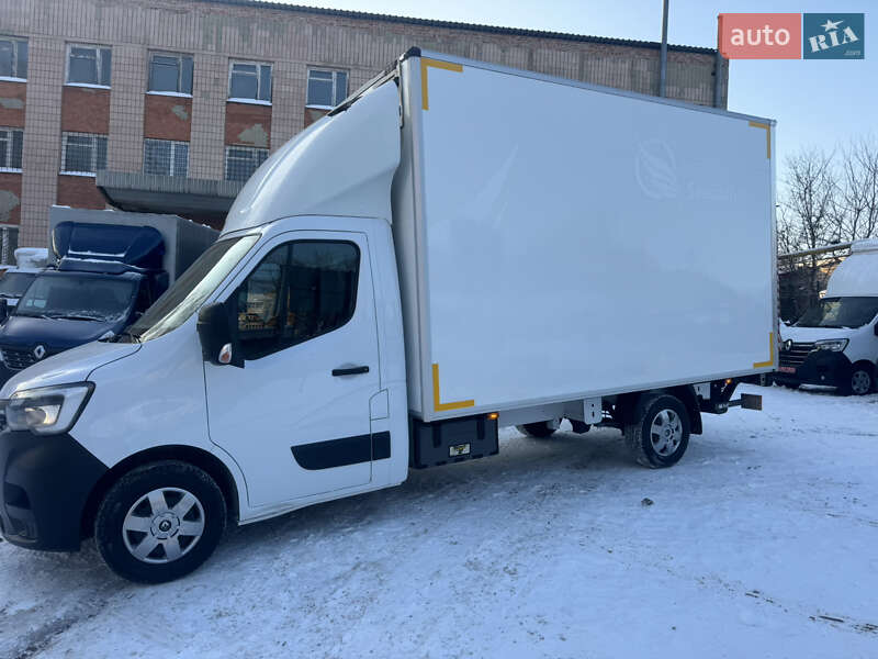 Вантажний фургон Renault Master 2022 в Рівному