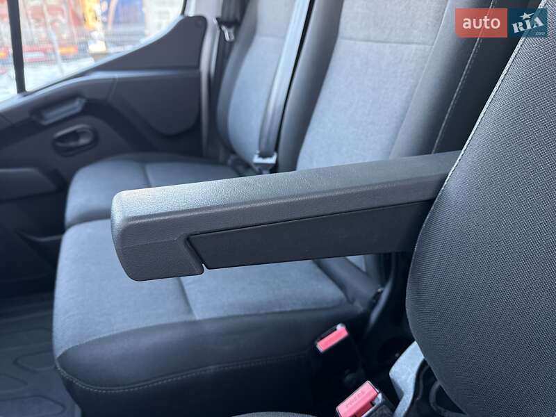 Тентований Renault Master 2022 в Ковелі