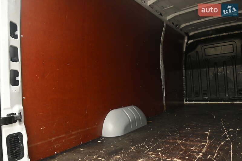 Вантажний фургон Renault Master 2020 в Бердичеві