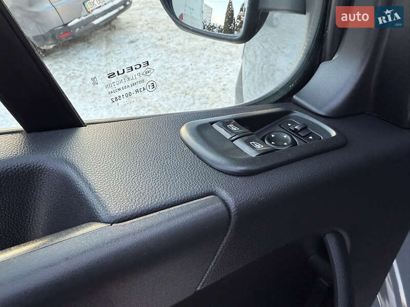 Вантажний фургон Renault Master 2021 в Дубні фото 50 Вантажний фургон Renault Master 2021 в Дубні