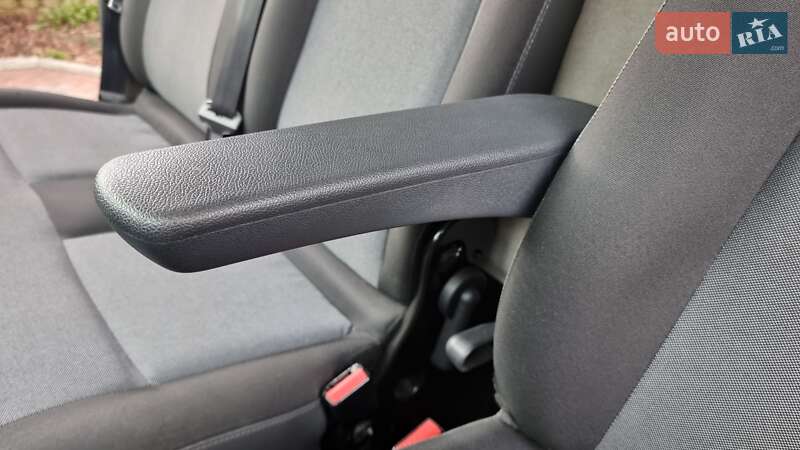 Вантажний фургон Renault Master 2019 в Житомирі