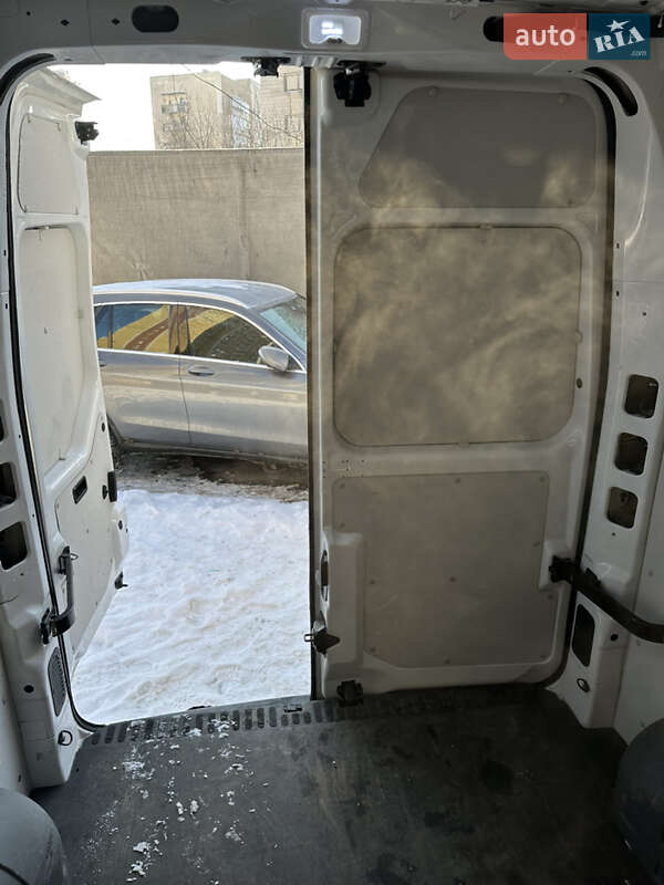 Вантажний фургон Renault Master 2018 в Києві