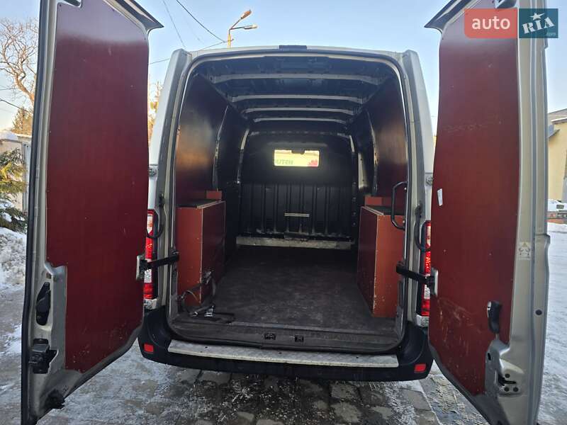Грузовой фургон Renault Master 2022 в Стрые