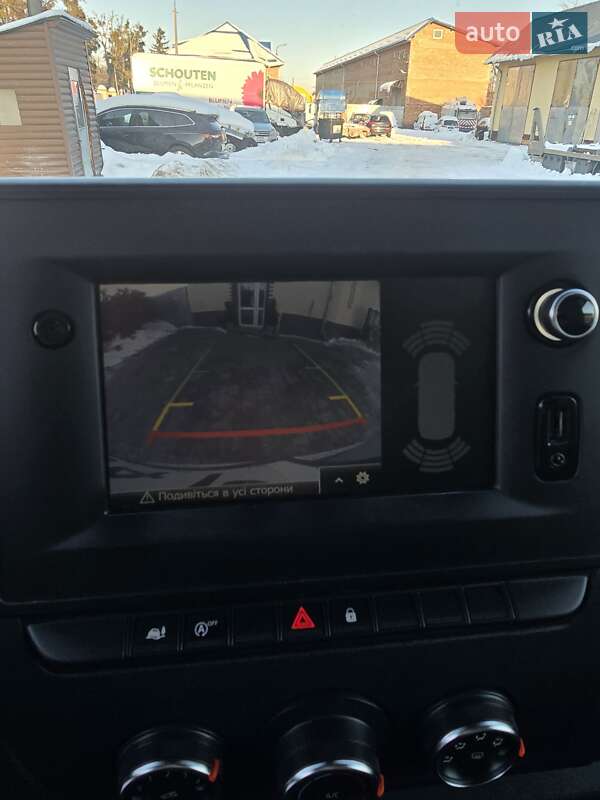 Грузовой фургон Renault Master 2022 в Стрые