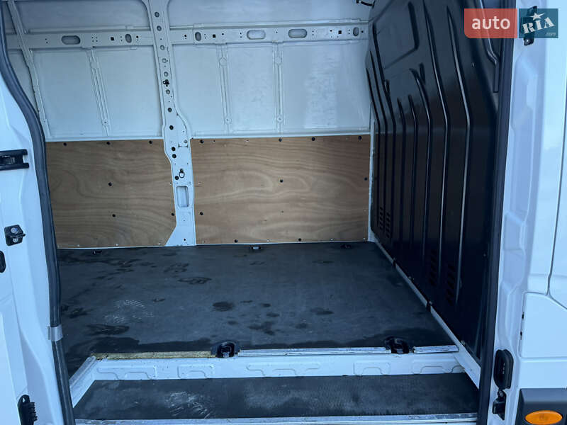 Грузовой фургон Renault Master 2021 в Луцке