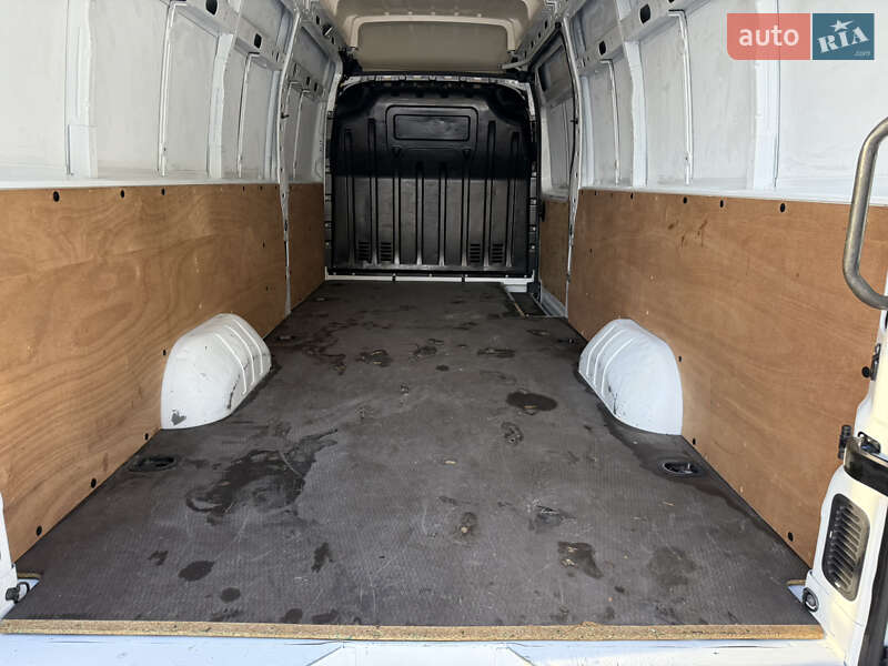 Грузовой фургон Renault Master 2021 в Луцке