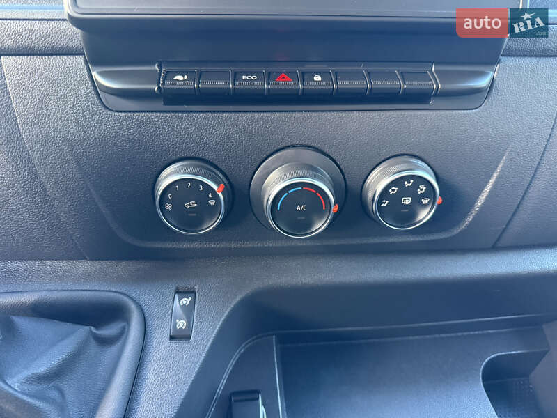 Грузовой фургон Renault Master 2021 в Луцке