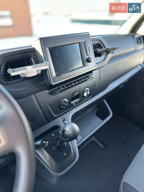 Грузовой фургон Renault Master 2019 в Камне-Каширском