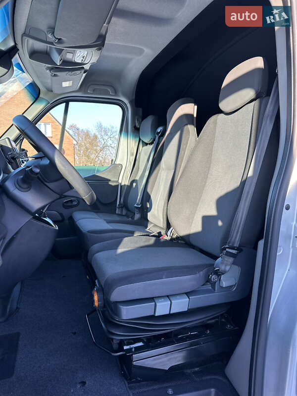 Грузовой фургон Renault Master 2019 в Камне-Каширском