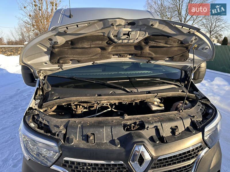 Грузовой фургон Renault Master 2019 в Камне-Каширском
