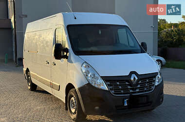 Вантажний фургон Renault Master 2017 в Львові