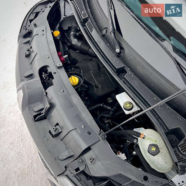 Вантажопасажирський фургон Renault Master 2023 в Києві