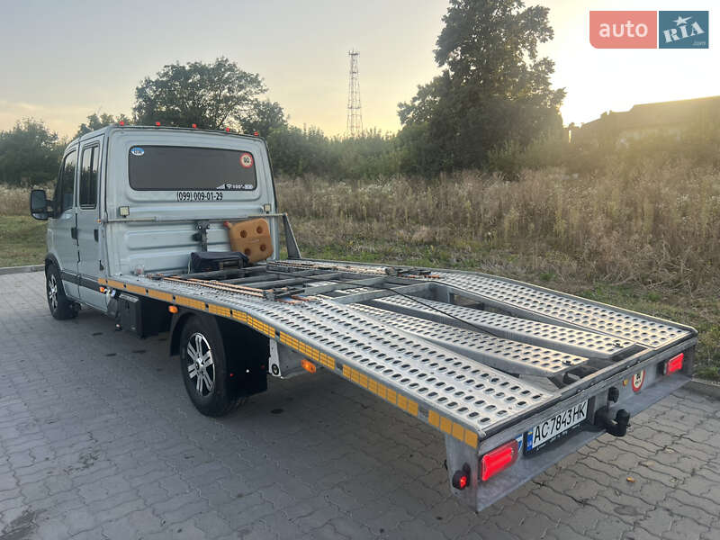 Эвакуатор Renault Master 2010 в Львове фото Эвакуатор Renault Master 2010 в Львове