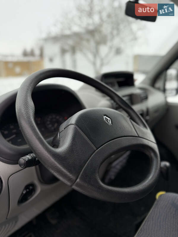 Мінівен Renault Master 2001 в Львові фото 22 Мінівен Renault Master 2001 в Львові