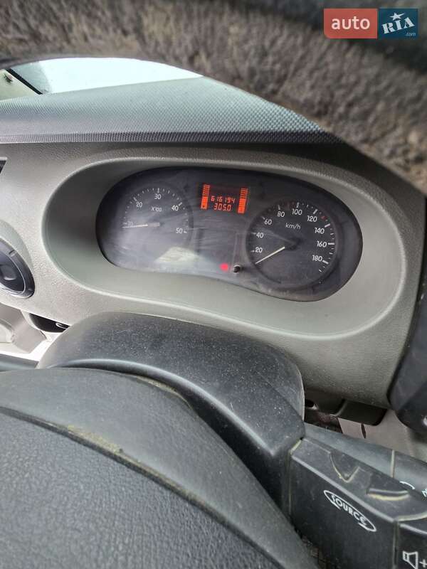 Грузовой фургон Renault Master 2009 в Каменец-Подольском