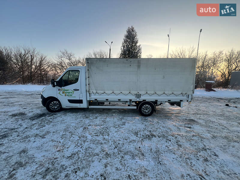 Вантажний фургон Renault Master 2017 в Хмельницькому