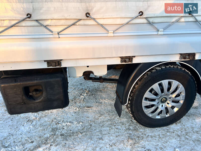 Вантажний фургон Renault Master 2017 в Хмельницькому