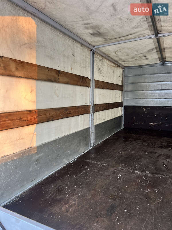 Вантажний фургон Renault Master 2017 в Хмельницькому