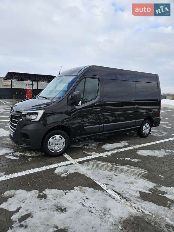Вантажний фургон Renault Master 2022 в Дубні