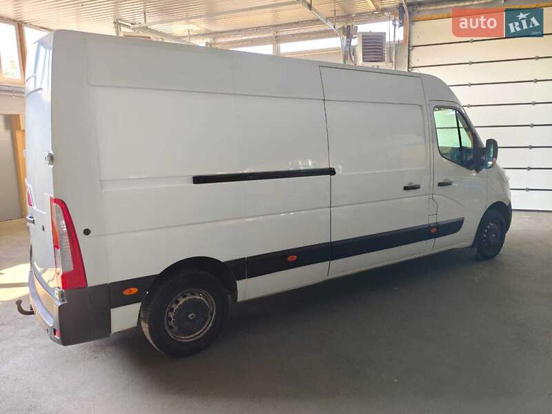 Вантажний фургон Renault Master 2016 в Олександрівці