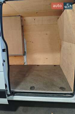 Вантажний фургон Renault Master 2016 в Олександрівці