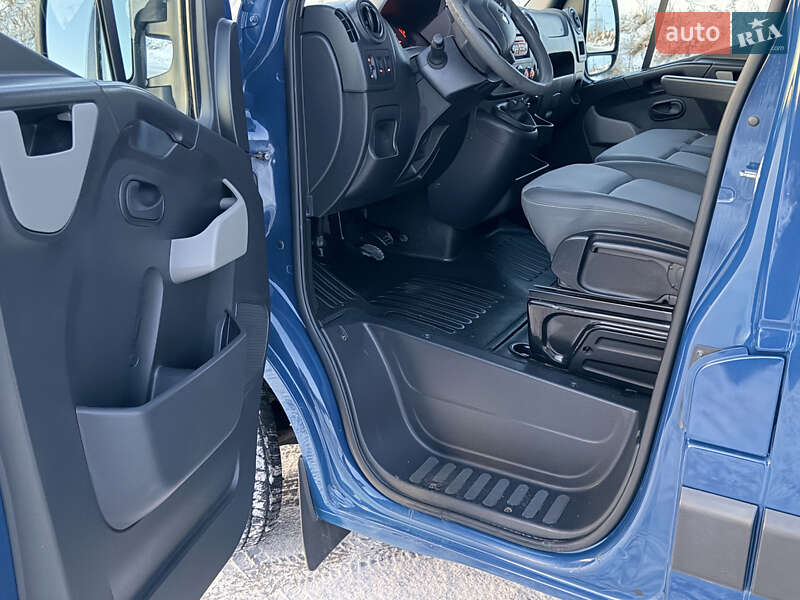 Мінівен Renault Master 2016 в Ковелі