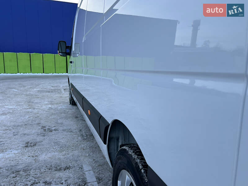 Вантажний фургон Renault Master 2021 в Дубні