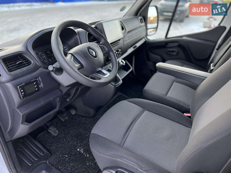 Вантажний фургон Renault Master 2021 в Дубні