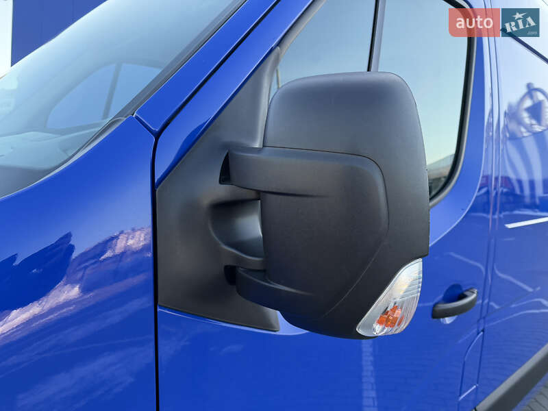 Грузовой фургон Renault Master 2022 в Дубно