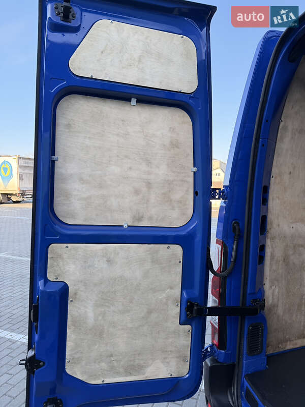 Грузовой фургон Renault Master 2022 в Дубно