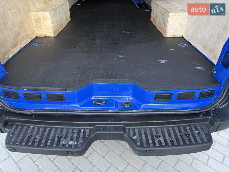 Грузовой фургон Renault Master 2022 в Дубно