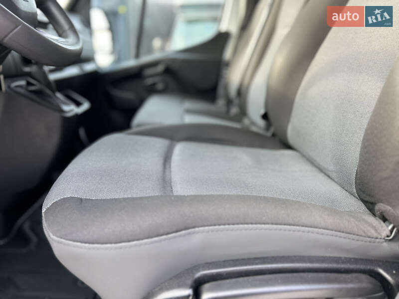 Вантажний фургон Renault Master 2021 в Хусті