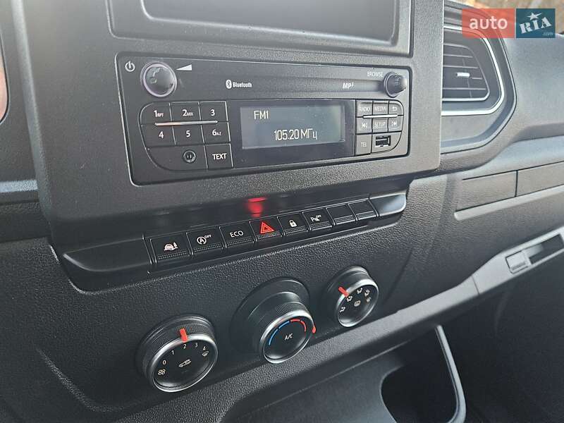 Вантажний фургон Renault Master 2022 в Бердичеві