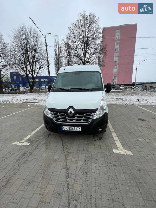 Грузовой фургон Renault Master 2015 в Хмельницком