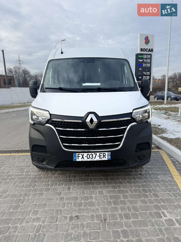 Вантажний фургон Renault Master 2020 в Дніпрі