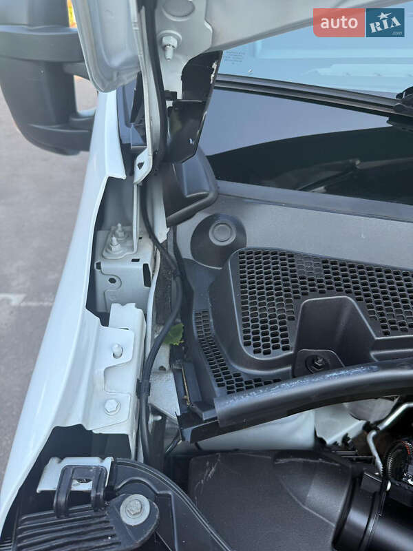 Вантажний фургон Renault Master 2020 в Дніпрі