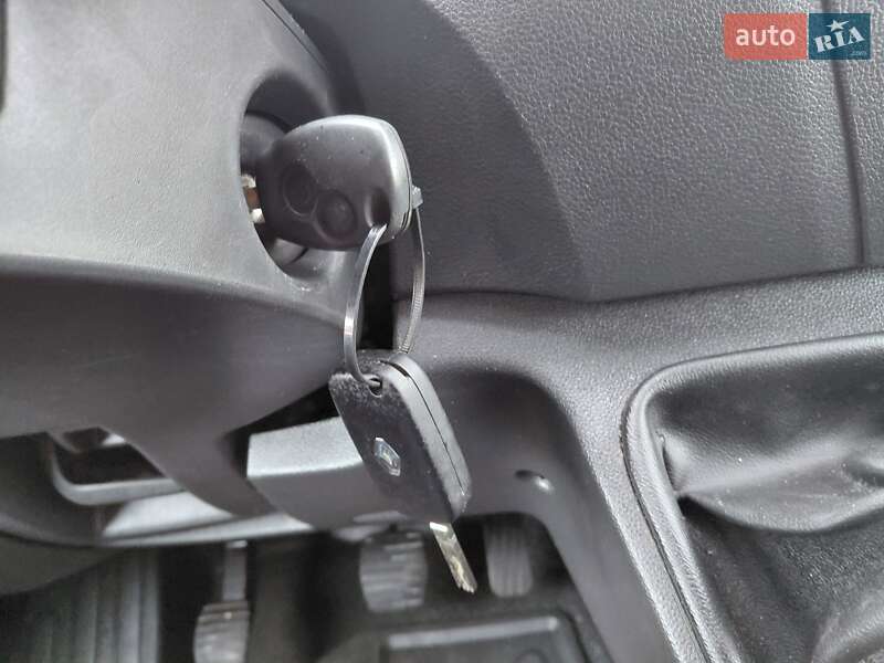 Мікроавтобус вантажний (до 3,5т) Renault Master 2021 в Івано-Франківську