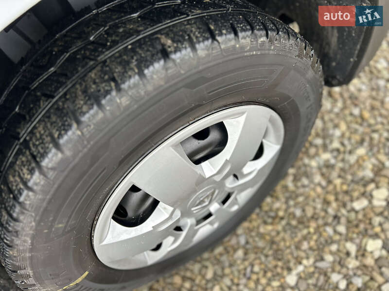 Тентований Renault Master 2023 в Хусті