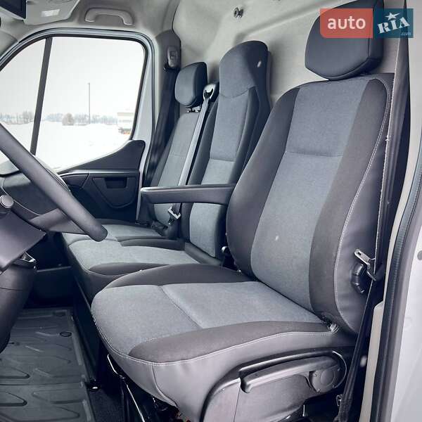 Вантажний фургон Renault Master 2019 в Києві