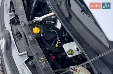 Вантажний фургон Renault Master 2019 в Києві фото 49 Вантажний фургон Renault Master 2019 в Києві
