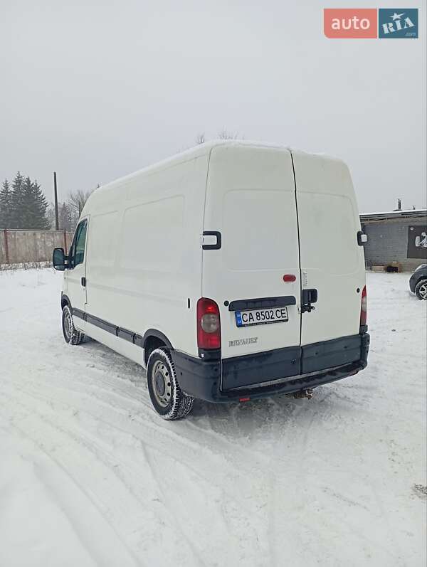 Вантажний фургон Renault Master 2003 в Умані