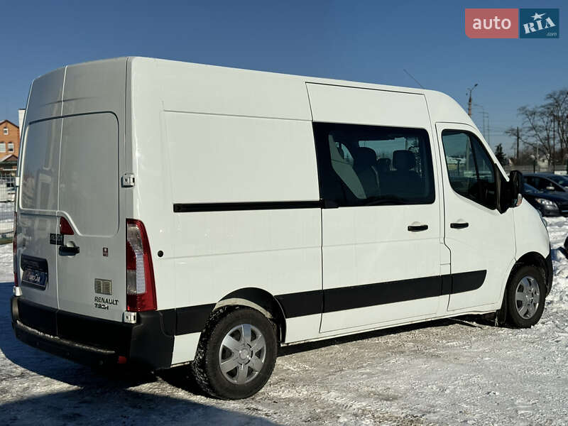 Вантажопасажирський фургон Renault Master 2017 в Києві