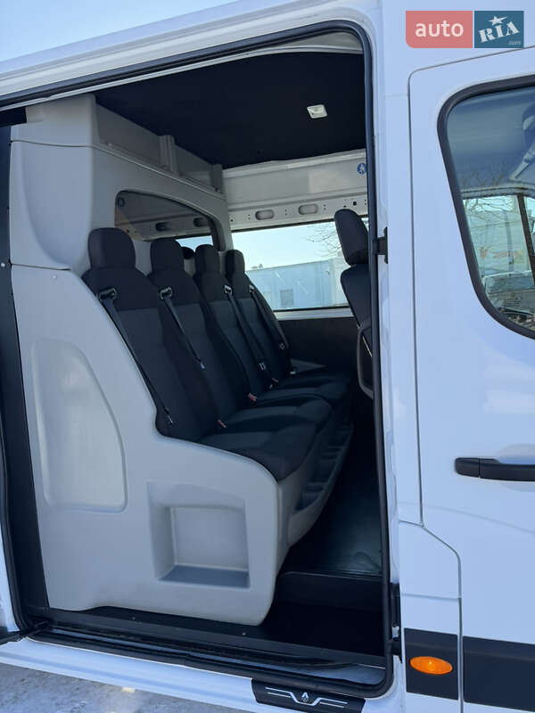 Грузопассажирский фургон Renault Master 2020 в Дубно