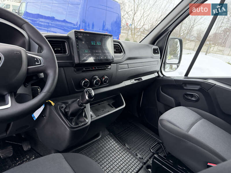 Грузопассажирский фургон Renault Master 2020 в Дубно