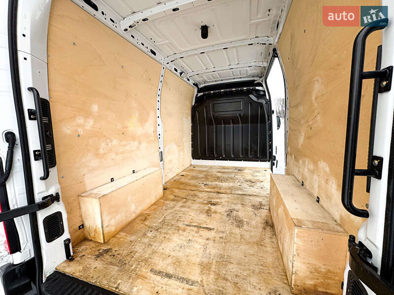 Микроавтобус грузовой (до 3,5т) Renault Master 2020 в Киеве