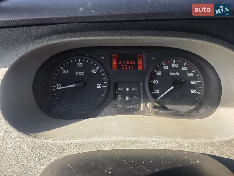 Мінівен Renault Master 2006 в Кіцмані